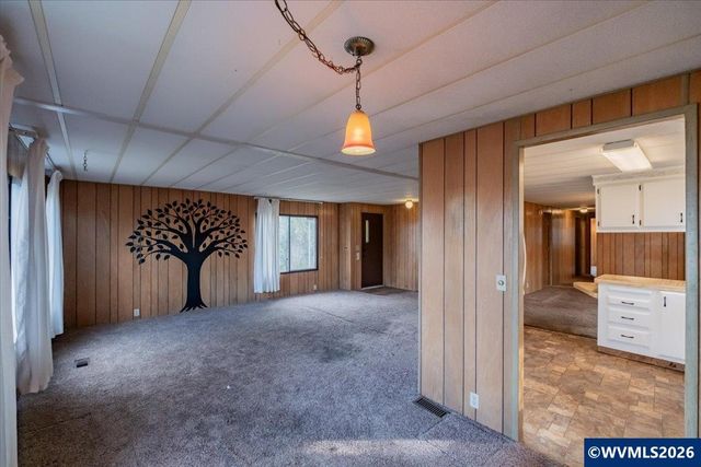 3182 Sandal Ct NE, Salem, OR 97305