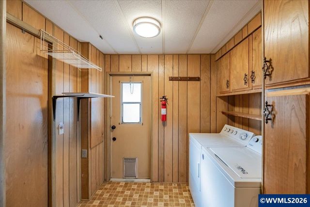 3182 Sandal Ct NE, Salem, OR 97305