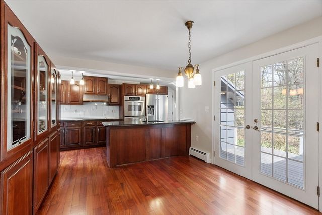 1 Hawthorne Circle, Andover, MA 01810