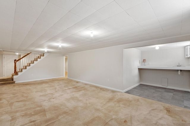 1 Hawthorne Circle, Andover, MA 01810
