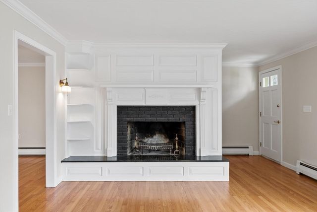 1 Hawthorne Circle, Andover, MA 01810