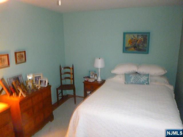 61 Aladdin Avenue, Dumont, NJ 07628