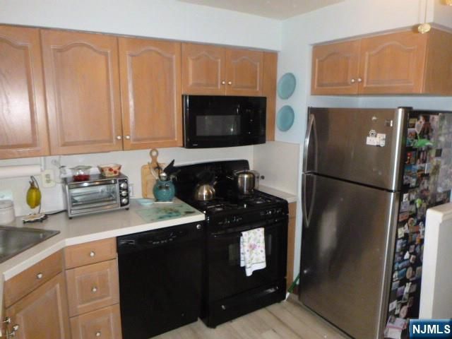 61 Aladdin Avenue, Dumont, NJ 07628