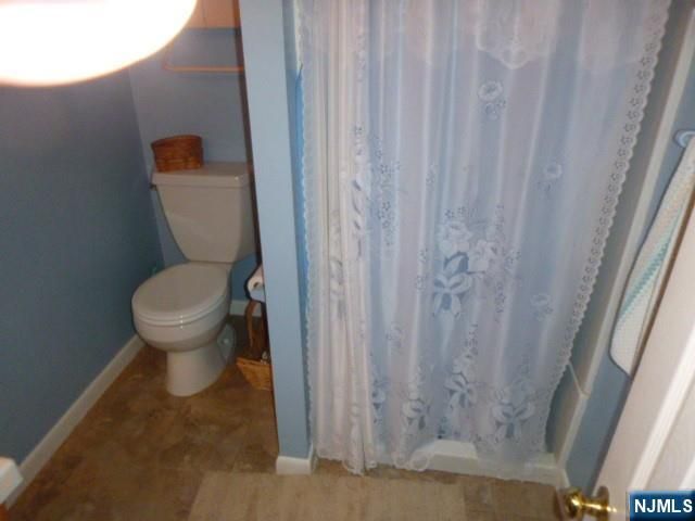 61 Aladdin Avenue, Dumont, NJ 07628