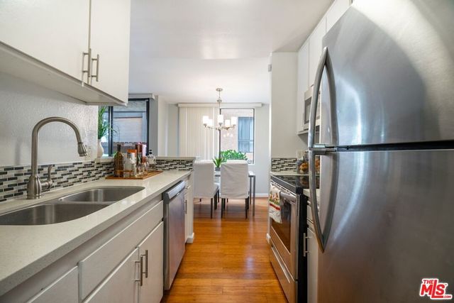 11743 Darlington Avenue 1, Los Angeles, CA 90049