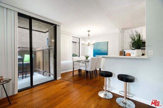 11743 Darlington Avenue 1, Los Angeles, CA 90049