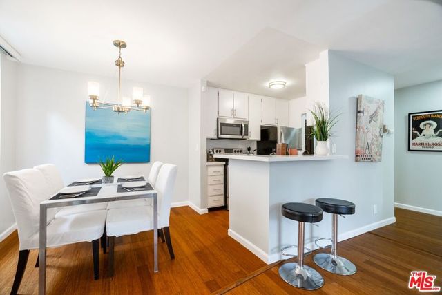 11743 Darlington Avenue 1, Los Angeles, CA 90049