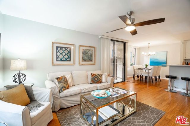 11743 Darlington Avenue 1, Los Angeles, CA 90049