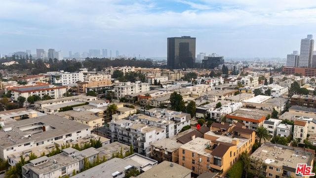 11743 Darlington Avenue 1, Los Angeles, CA 90049