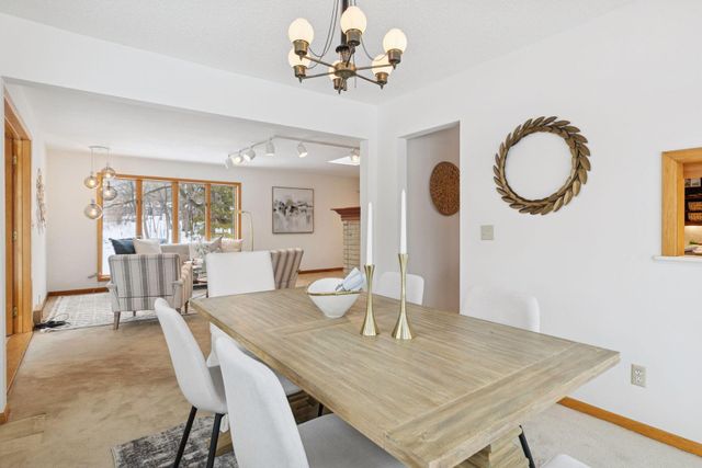 306 Floral Drive W, Shoreview, MN 55126