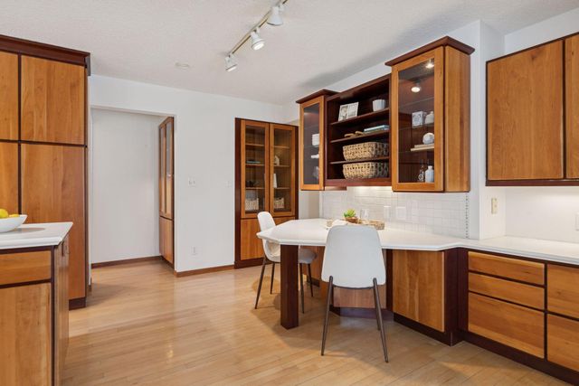 306 Floral Drive W, Shoreview, MN 55126