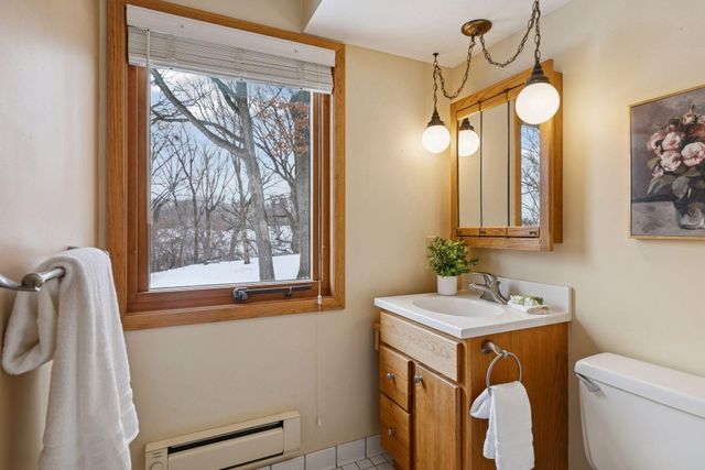 306 Floral Drive W, Shoreview, MN 55126