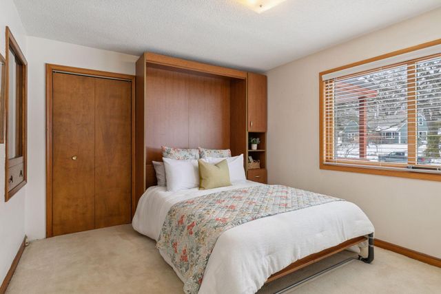 306 Floral Drive W, Shoreview, MN 55126