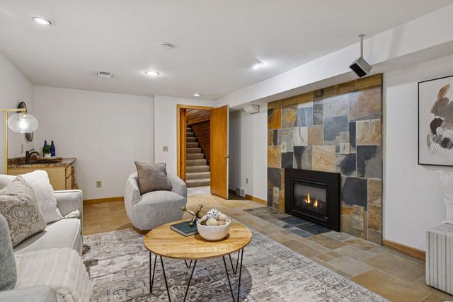 306 Floral Drive W, Shoreview, MN 55126