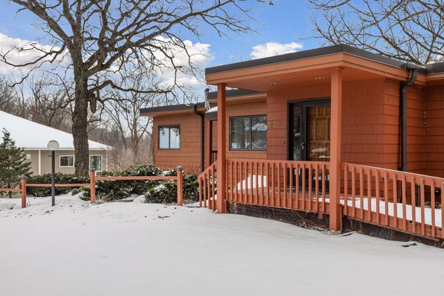 306 Floral Drive W, Shoreview, MN 55126