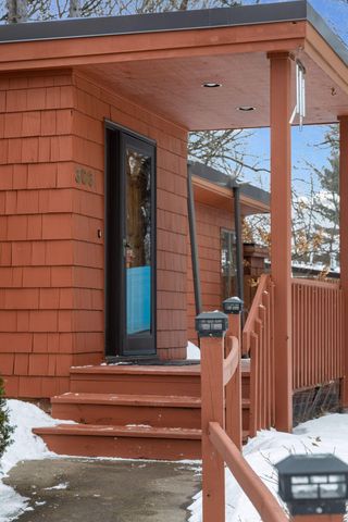 306 Floral Drive W, Shoreview, MN 55126