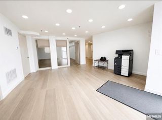 23 Farview 6 & 7, Paramus, NJ 07652