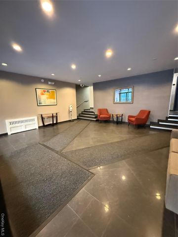 3 Birchwood Court 5B, Mineola, NY 11501