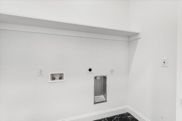 1323 S Montgomery Street, Sherman, TX 75090