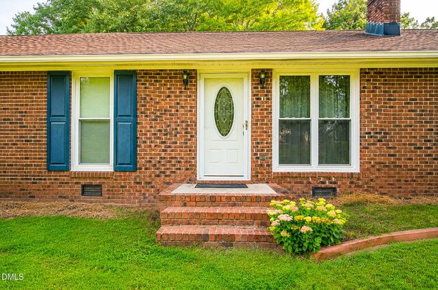 152 N C 39 Loop Road, Henderson, NC 27537
