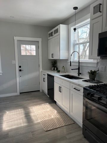 1504 Middle Rd, Shaler, PA 15116