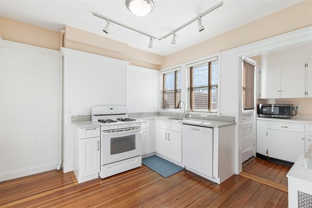 118 Ocean Avenue, Cranston, RI 02905