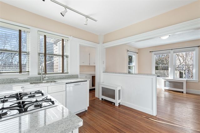 118 Ocean Avenue, Cranston, RI 02905