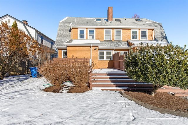 118 Ocean Avenue, Cranston, RI 02905