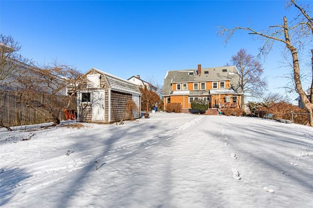 118 Ocean Avenue, Cranston, RI 02905