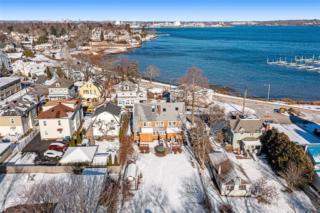 118 Ocean Avenue, Cranston, RI 02905