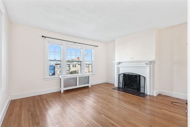 118 Ocean Avenue, Cranston, RI 02905