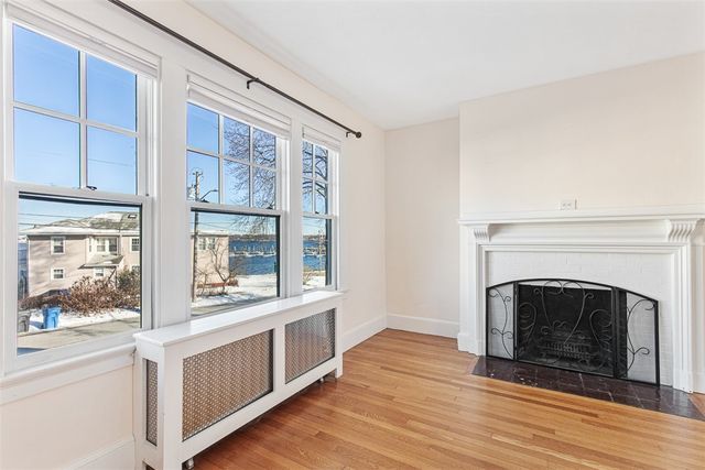 118 Ocean Avenue, Cranston, RI 02905