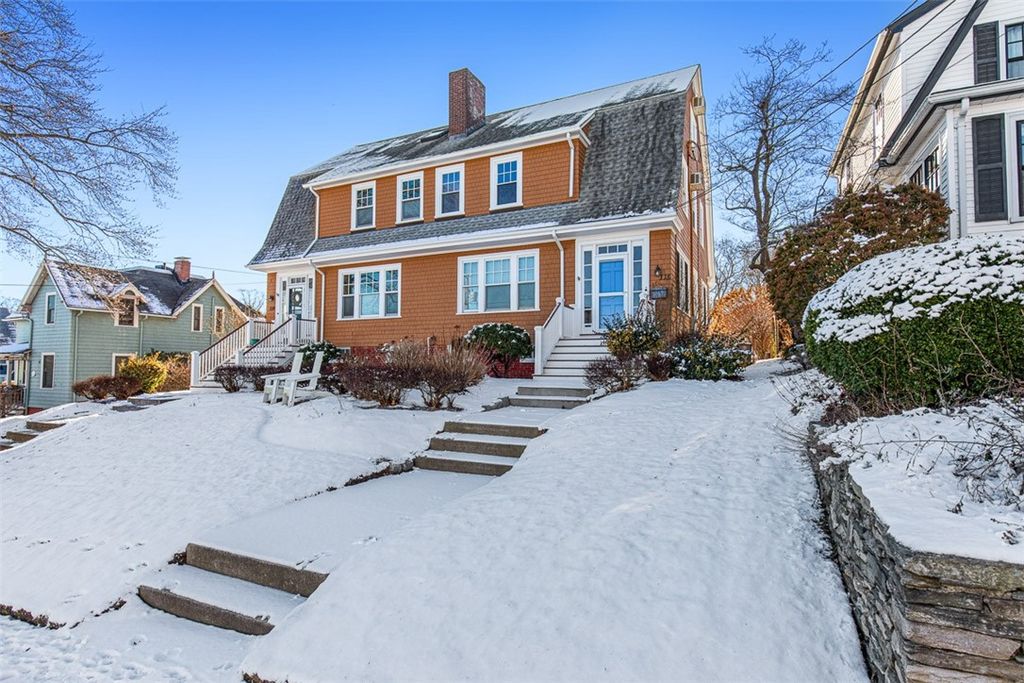 118 Ocean Avenue, Cranston, RI 02905