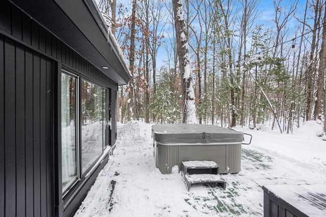 8589 S Star Lake Drive, Lake Twp, MI 49304