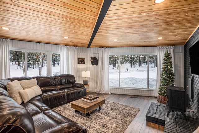 8589 S Star Lake Drive, Lake Twp, MI 49304