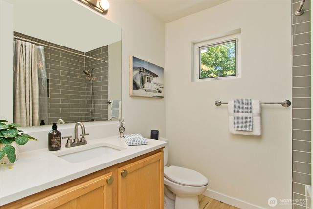 34702 SE Kinsey Street, Snoqualmie, WA 98065