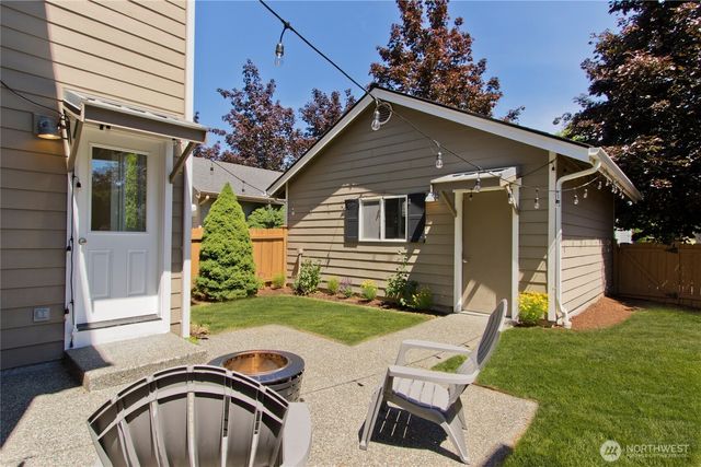34702 SE Kinsey Street, Snoqualmie, WA 98065
