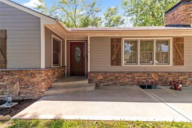 310 E Orchard Street, Odessa, MO 64076