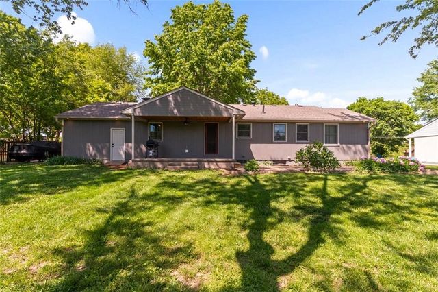 310 E Orchard Street, Odessa, MO 64076