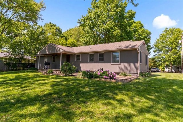 310 E Orchard Street, Odessa, MO 64076
