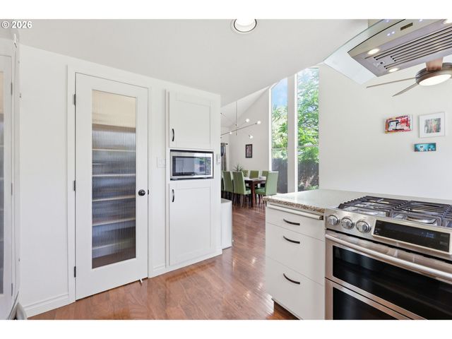 7295 Sw ALPINE Dr, Beaverton, OR 97008