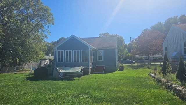 876 Autumn Street, Dighton, MA 02764