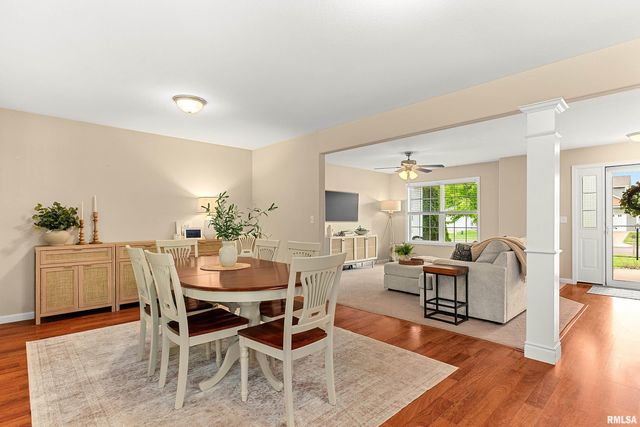 1409 AUSTIN Avenue, Washington, IL 61571