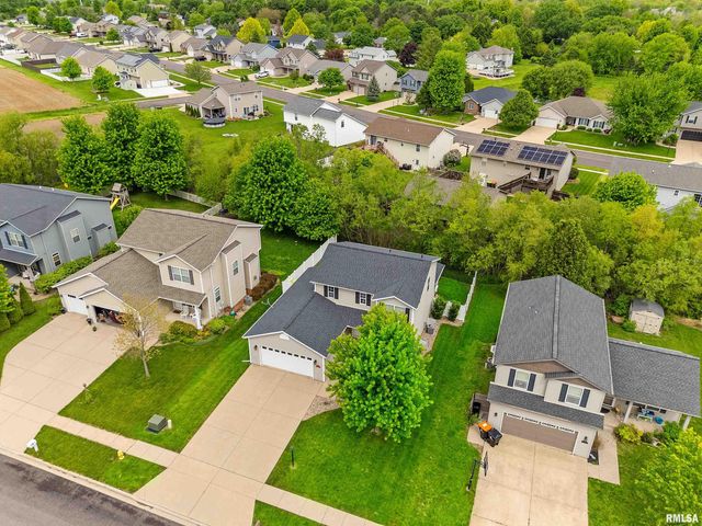 1409 AUSTIN Avenue, Washington, IL 61571