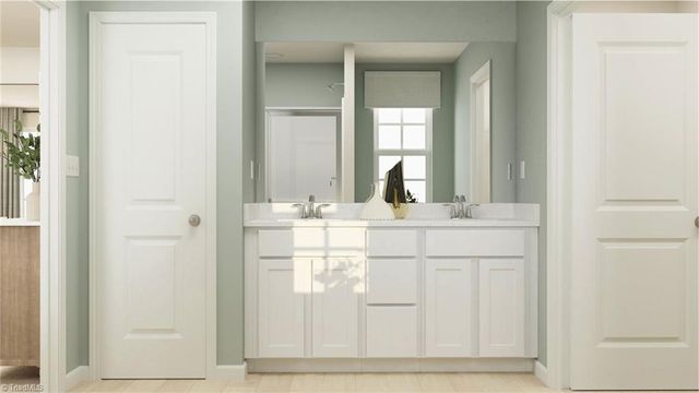 315 Kingscote Way, King, NC 27021