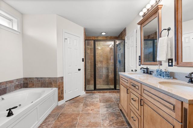 252 SUMMIT VIEW CV, Collierville, TN 38017