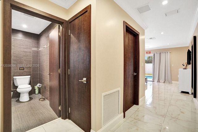 1318 Washington Street 0, Hollywood, FL 33019