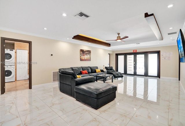1318 Washington Street 0, Hollywood, FL 33019