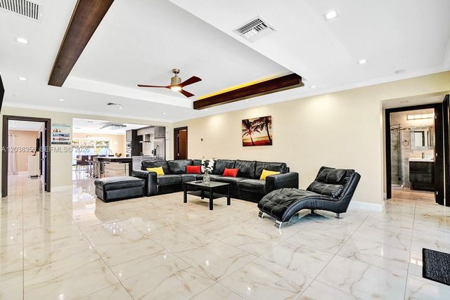 1318 Washington Street 0, Hollywood, FL 33019