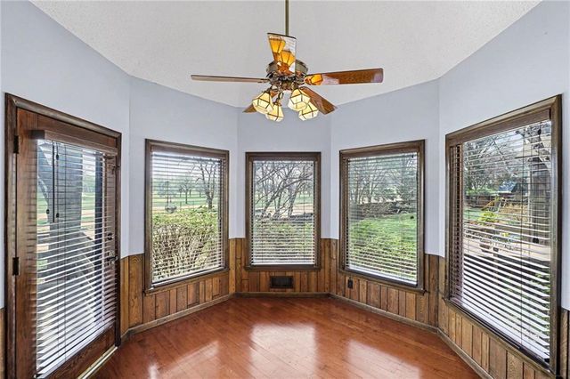 8017 W 102nd Terrace, Overland Park, KS 66212